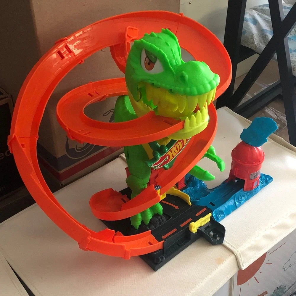 Hot Wheels T-Rex Spiral Track ❣️Ship Alone❣️